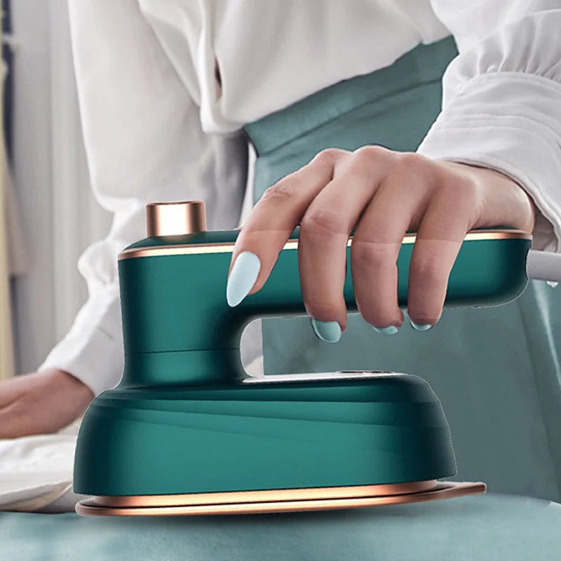 Mini Ferro de Passar a Vapor Portátil Bivolt – Ideal para Viagem e Casa
